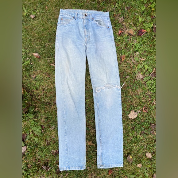 Vintage 90’s Levi’s - Picture 1 of 5